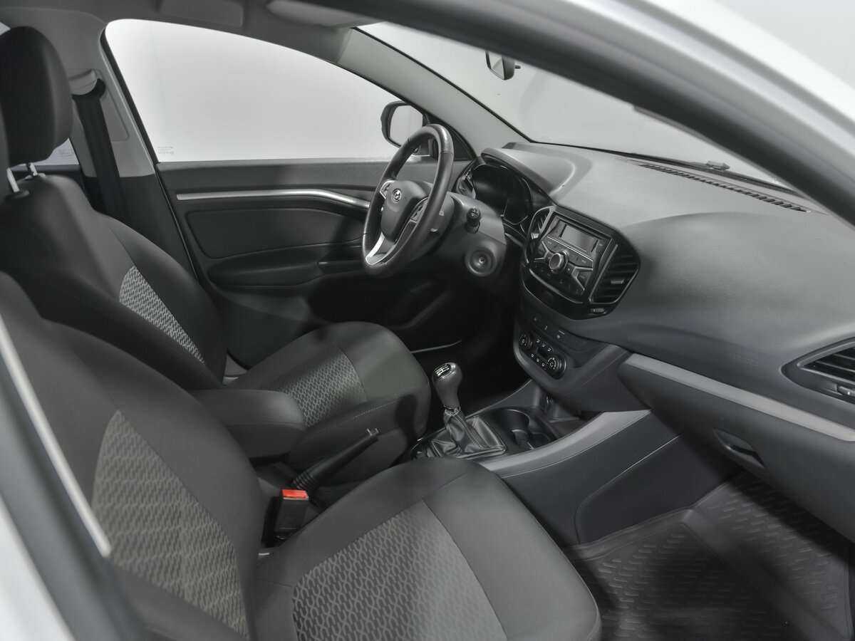 Lada (ВАЗ) Vesta с пробегом — 2020 год. Фото: #12