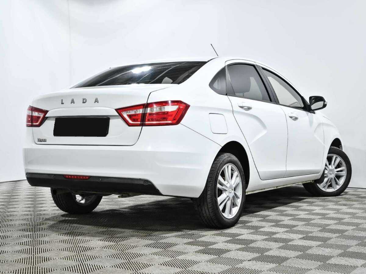 Lada (ВАЗ) Vesta с пробегом — 2018 год. Фото: #3