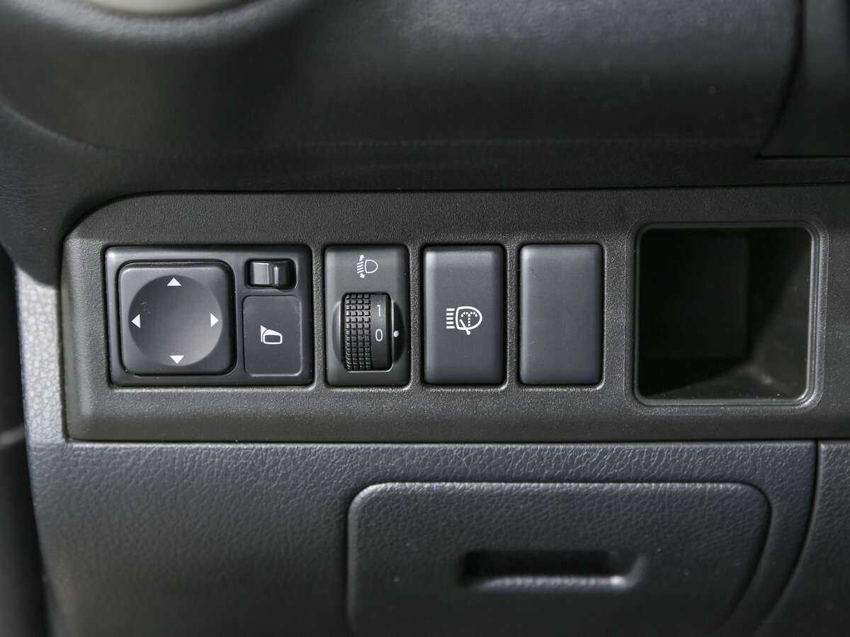 Nissan Note с пробегом — 2013 год. Фото: #12