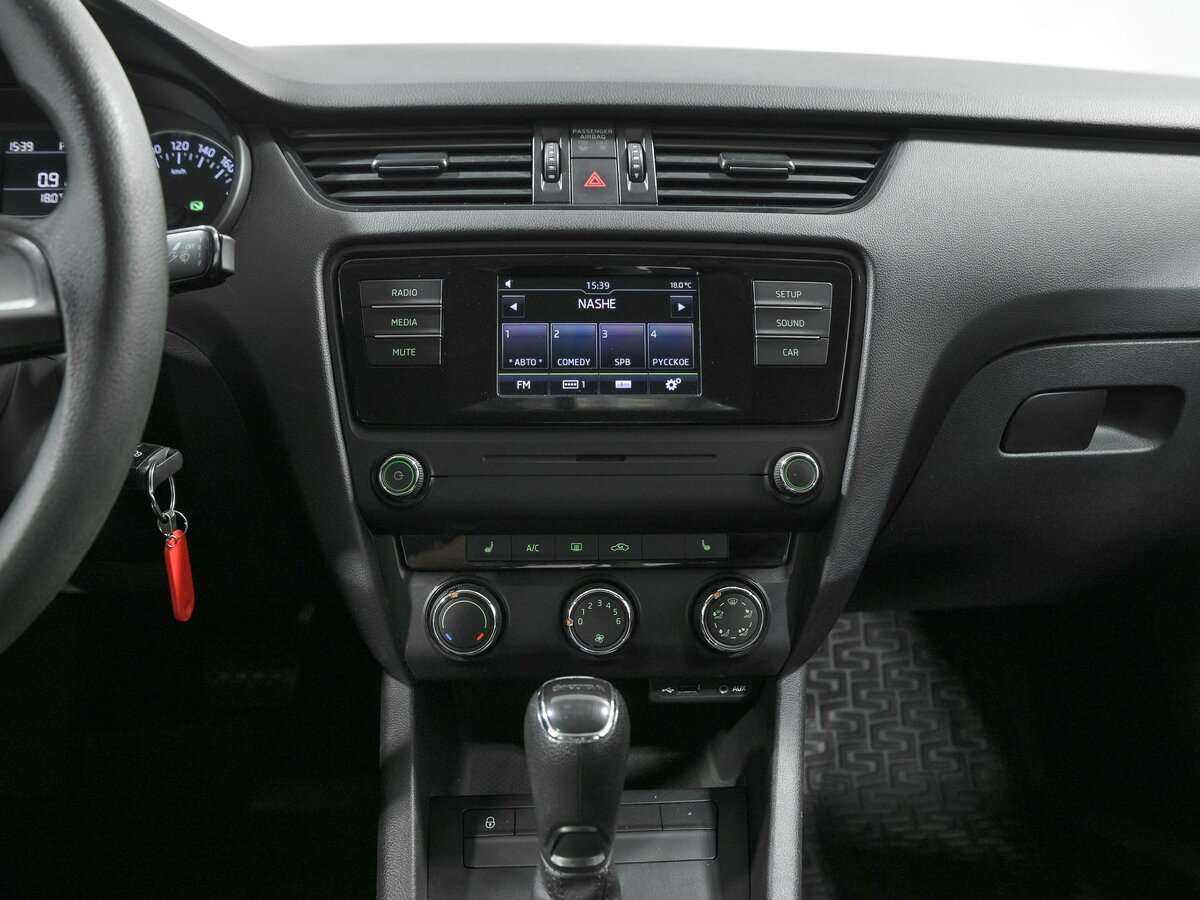 Skoda Octavia с пробегом — 2016 год. Фото: #9