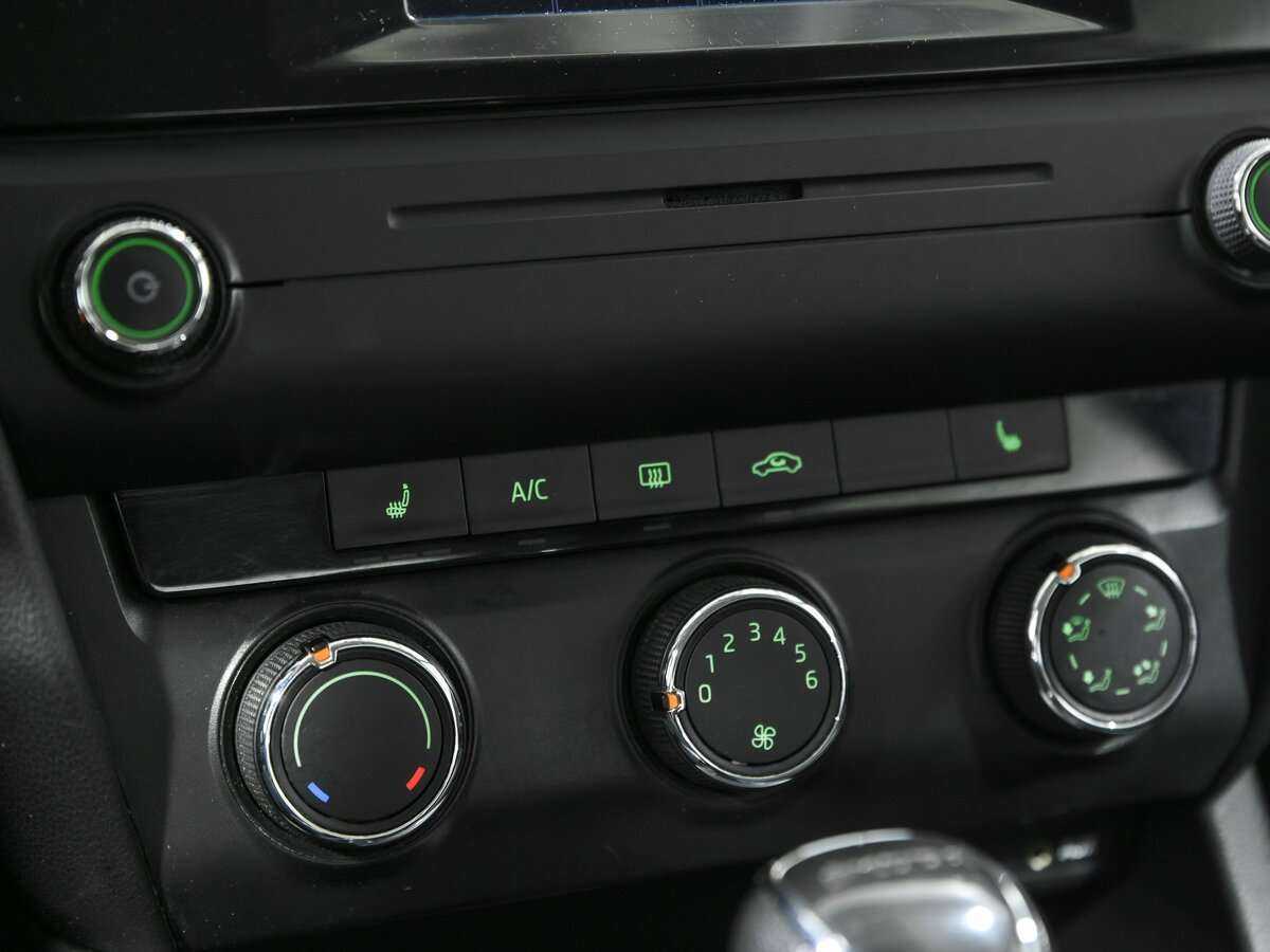 Skoda Octavia с пробегом — 2016 год. Фото: #11