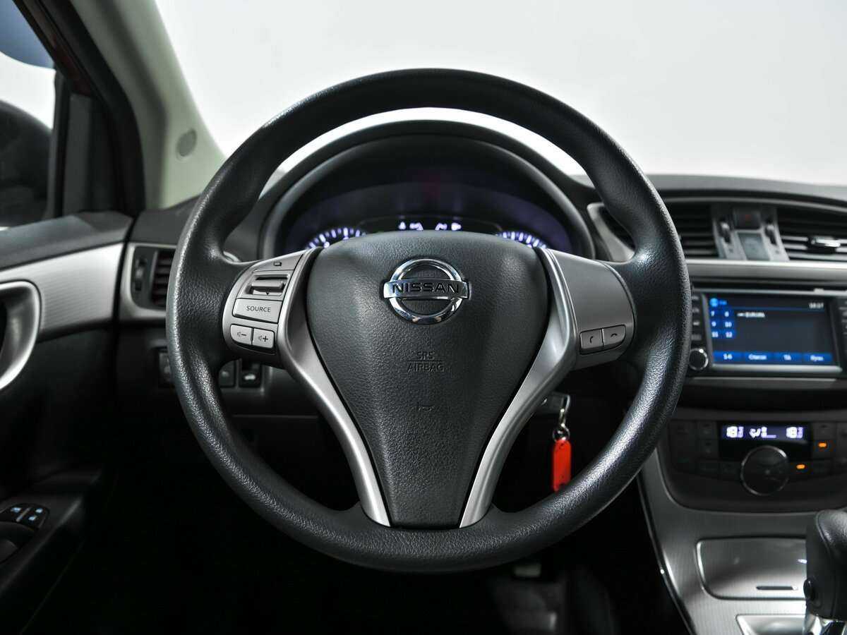 Nissan Sentra с пробегом — 2015 год. Фото: #7