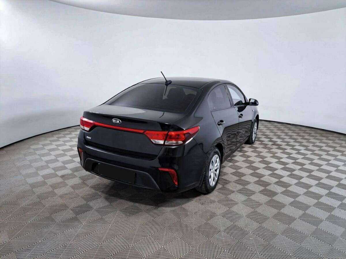 Kia Rio с пробегом — 2017 год. Фото: #4