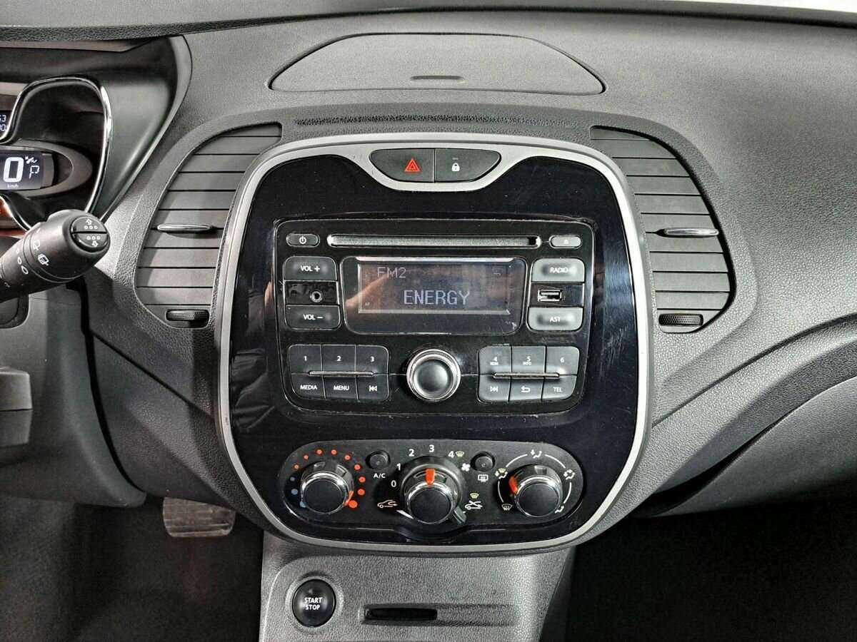 Renault Kaptur с пробегом — 2017 год. Фото: #12