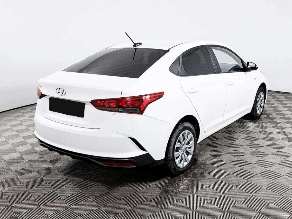 Hyundai Solaris с пробегом — 2021 год. Фото: #4