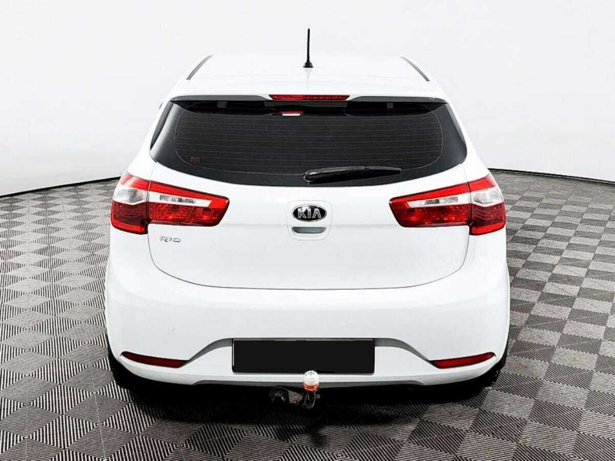 Kia Rio с пробегом — 2014 год. Фото: #5