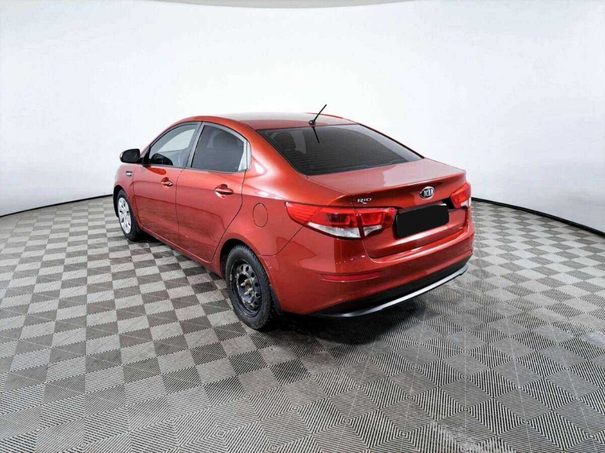 Kia Rio с пробегом — 2016 год. Фото: #6