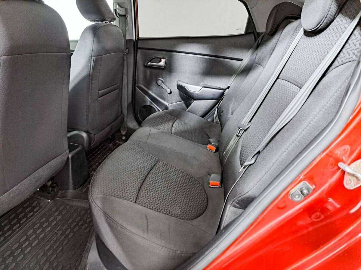 Kia Rio с пробегом — 2016 год. Фото: #9