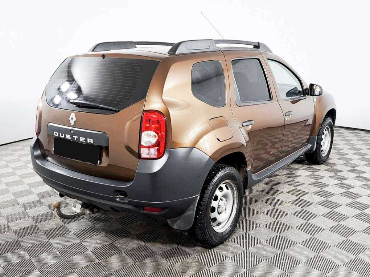 Renault Duster с пробегом — 2014 год. Фото: #4