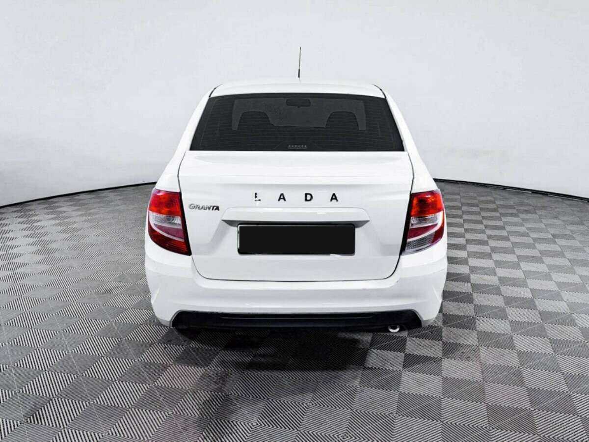 Lada (ВАЗ) Granta с пробегом — 2018 год. Фото: #5
