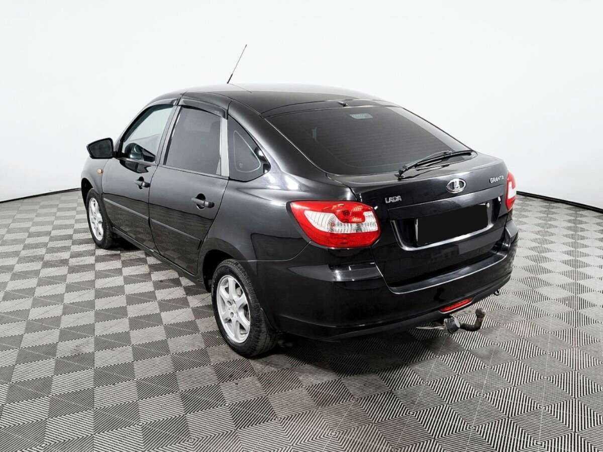 Lada (ВАЗ) Granta с пробегом — 2016 год. Фото: #6