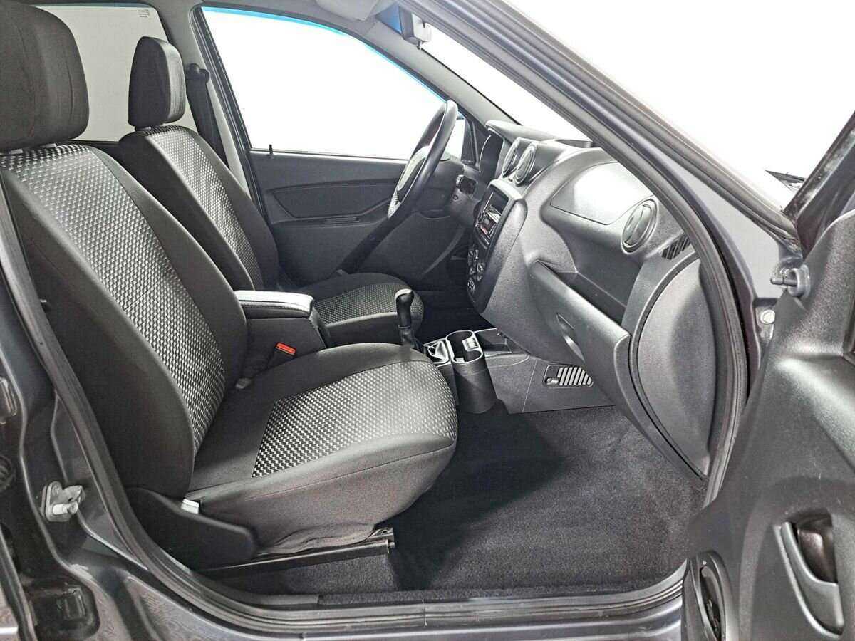 Lada (ВАЗ) Granta с пробегом — 2017 год. Фото: #8