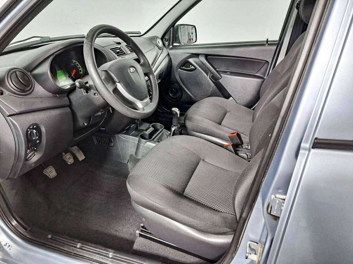 Lada (ВАЗ) Kalina с пробегом — 2013 год. Фото: #13