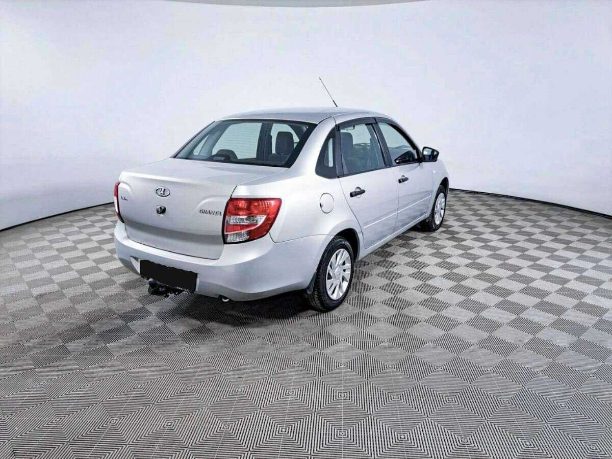 Lada (ВАЗ) Granta с пробегом — 2017 год. Фото: #4