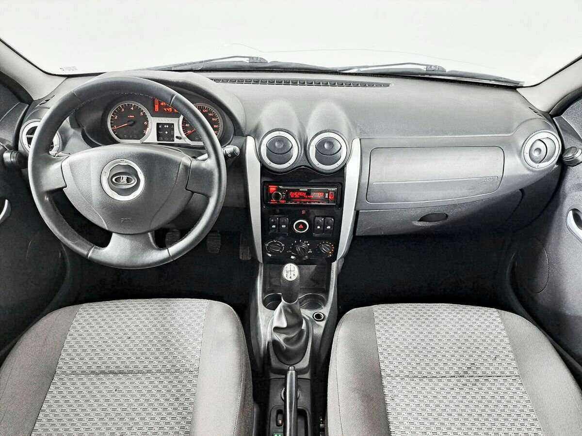 Lada (ВАЗ) Largus с пробегом — 2012 год. Фото: #11