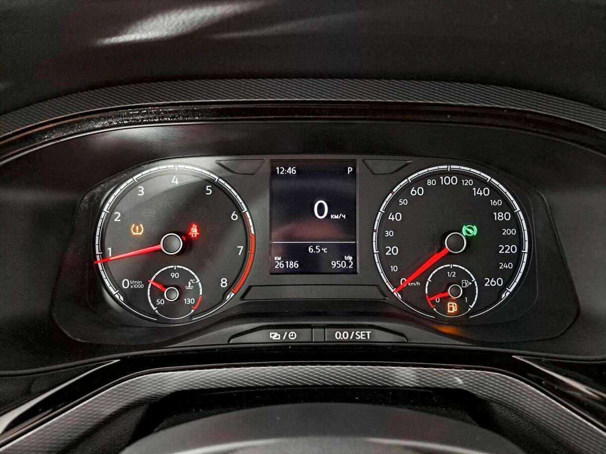 Volkswagen Polo с пробегом — 2022 год. Фото: #10