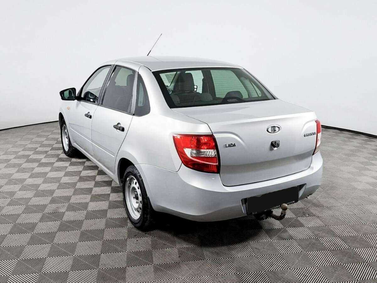 Lada (ВАЗ) Granta с пробегом — 2016 год. Фото: #4