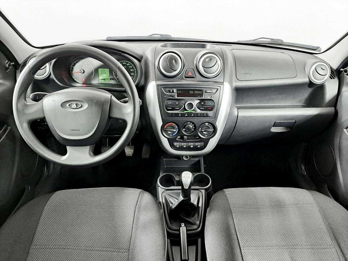 Lada (ВАЗ) Granta с пробегом — 2016 год. Фото: #8