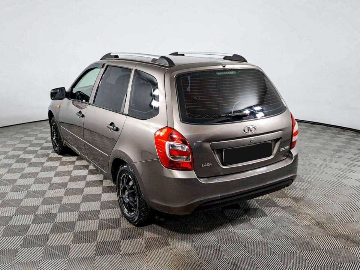 Lada (ВАЗ) Kalina с пробегом — 2015 год. Фото: #6