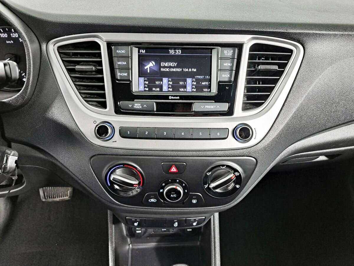 Hyundai Solaris с пробегом — 2019 год. Фото: #12