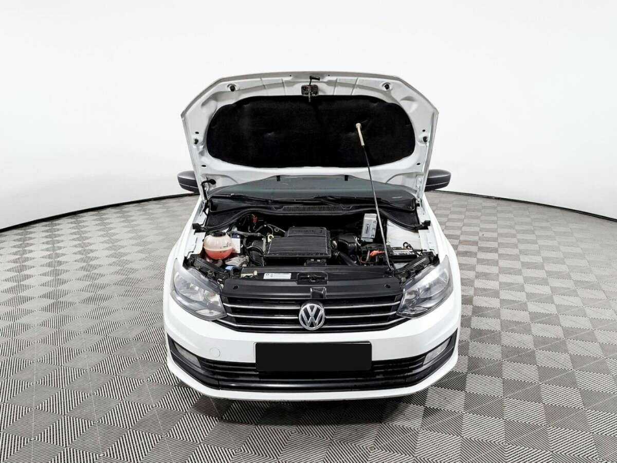 Volkswagen Polo с пробегом — 2019 год. Фото: #8
