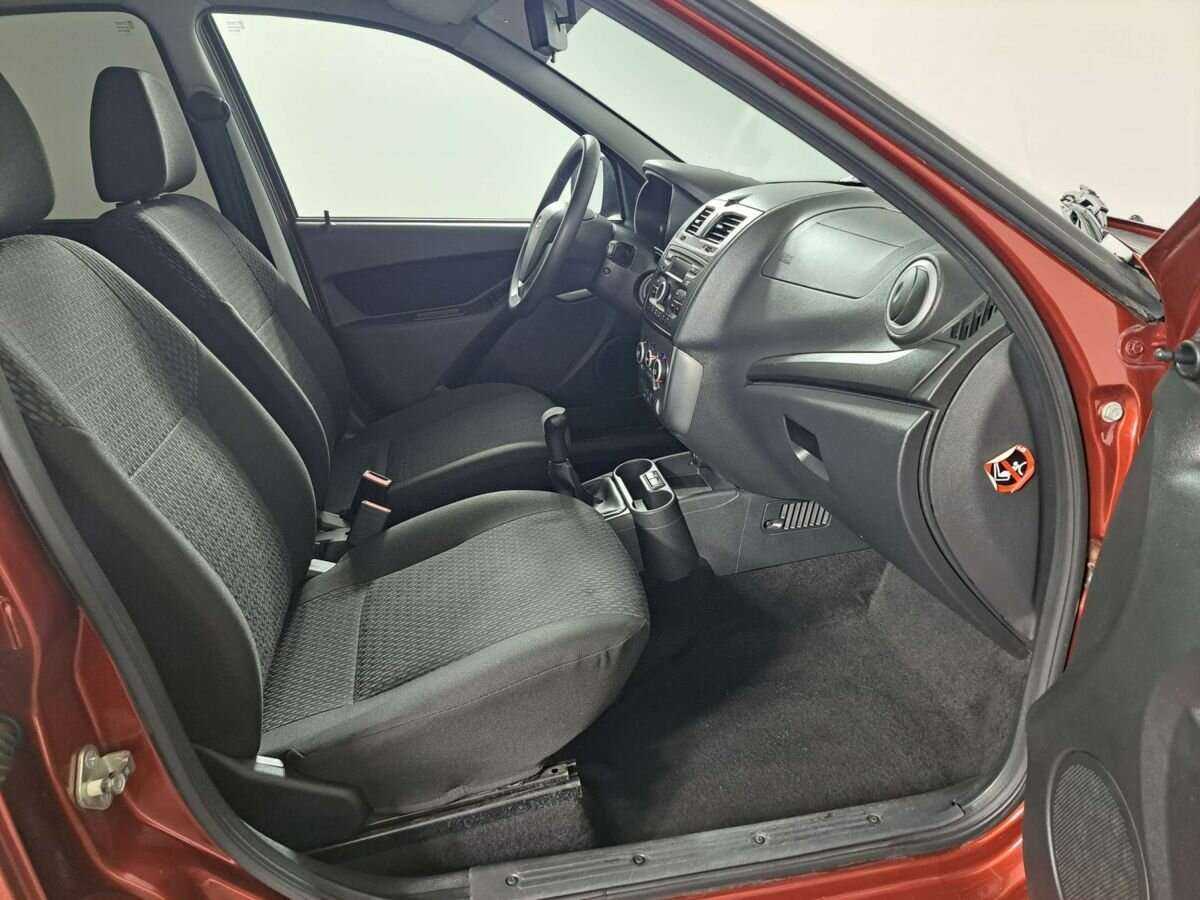 Купить Лада (ВАЗ) Калина, 2017, 17 803 км.. Фото: #8