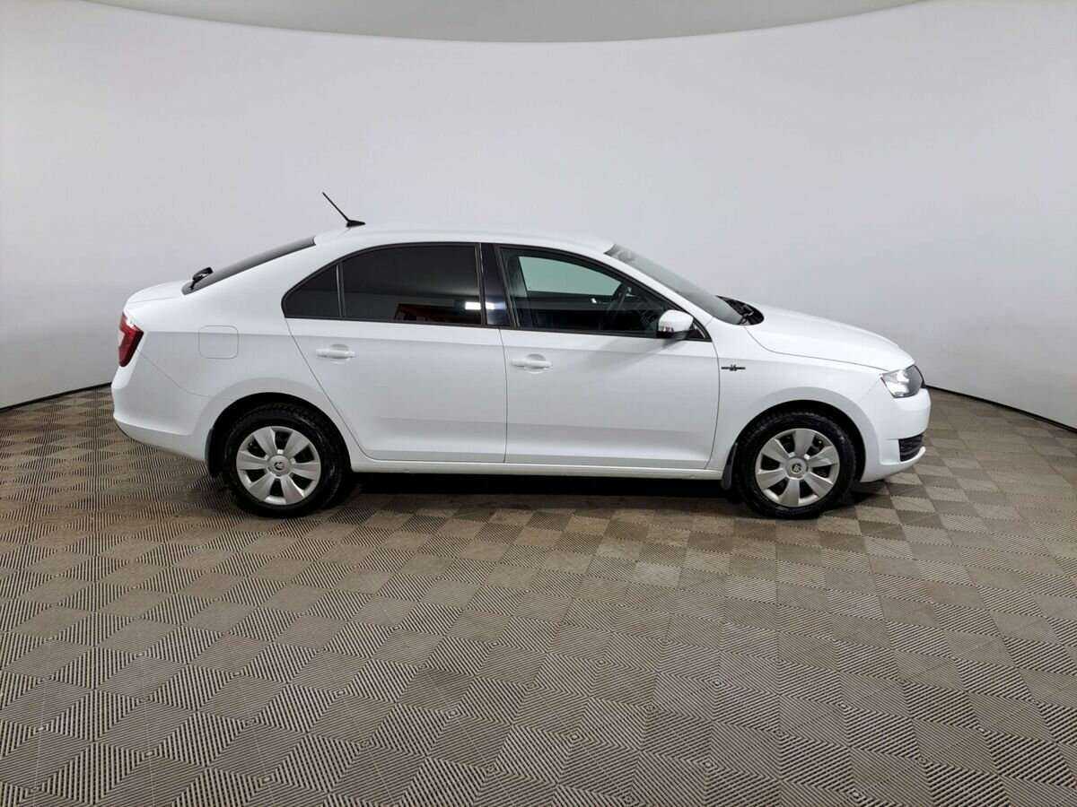 Skoda Rapid с пробегом — 2018 год. Фото: #3