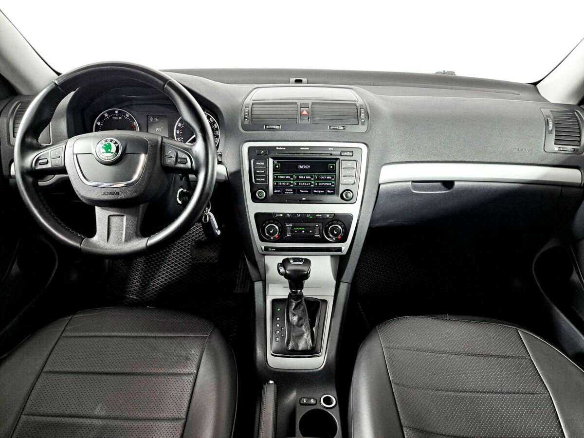 Skoda Octavia с пробегом — 2012 год. Фото: #10