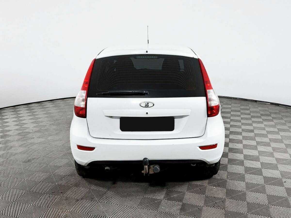 Lada (ВАЗ) Kalina с пробегом — 2015 год. Фото: #5