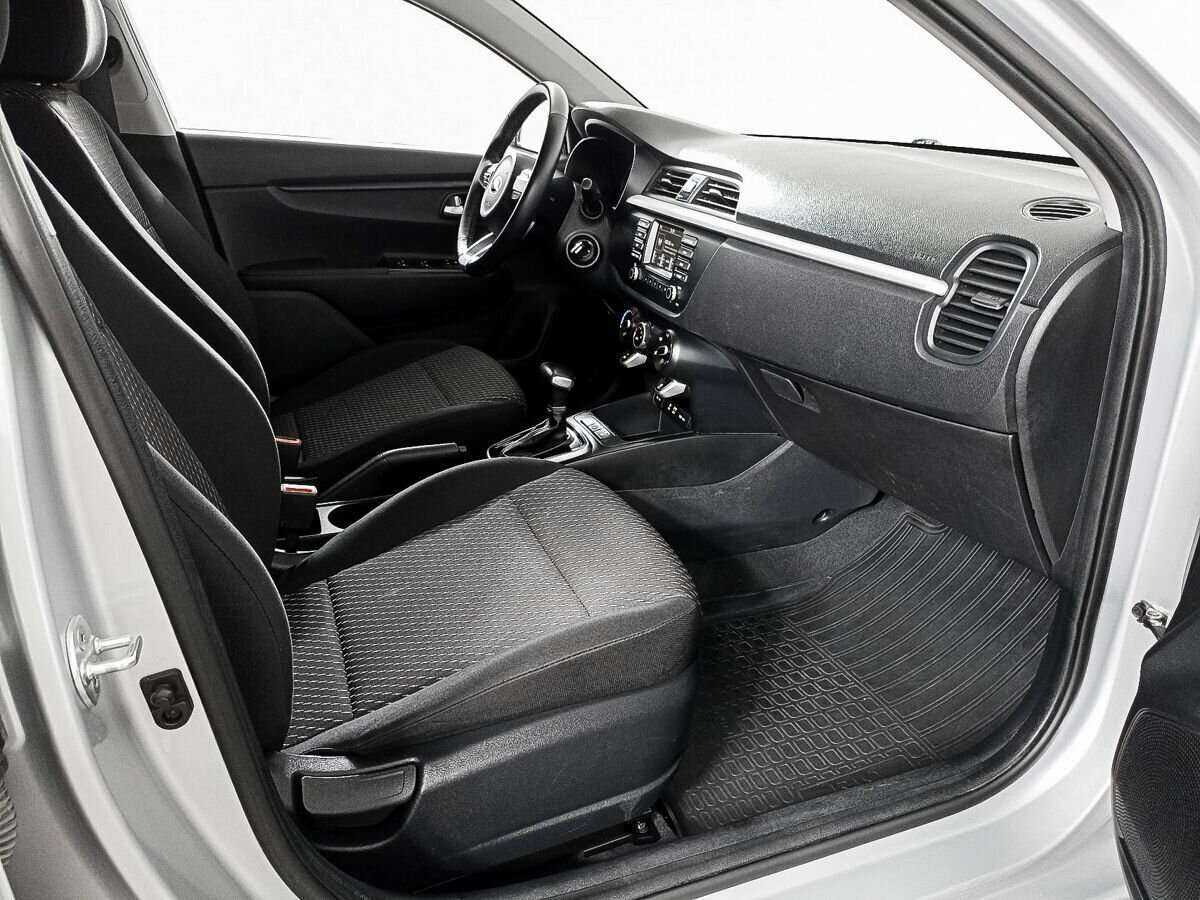 Kia Rio с пробегом — 2020 год. Фото: #8