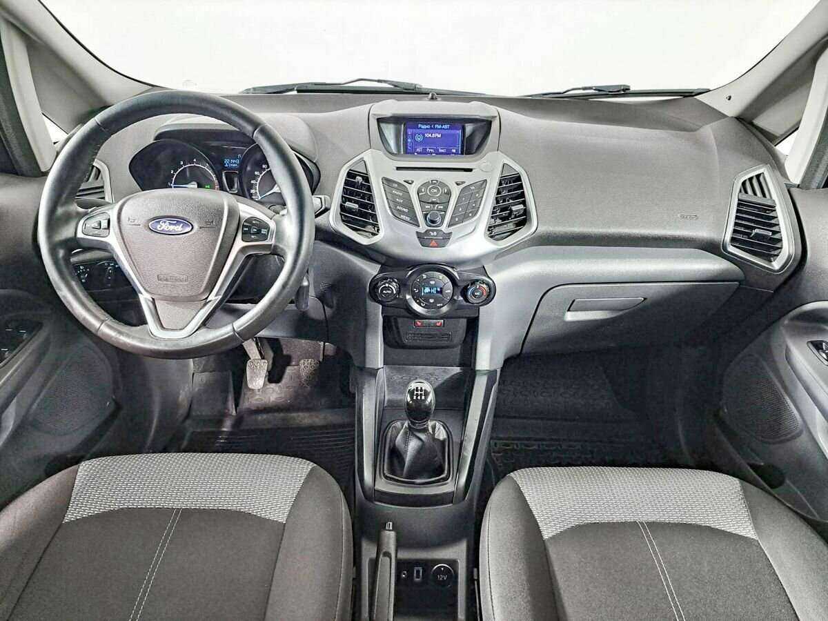 Ford EcoSport с пробегом — 2015 год. Фото: #11