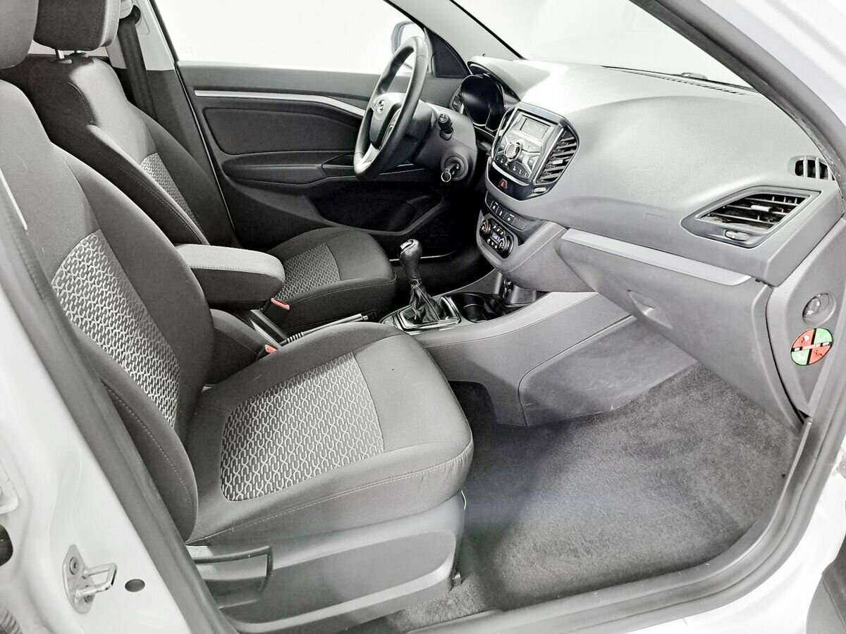 Купить Лада (ВАЗ) Веста, 2019, 70 350 км.. Фото: #8