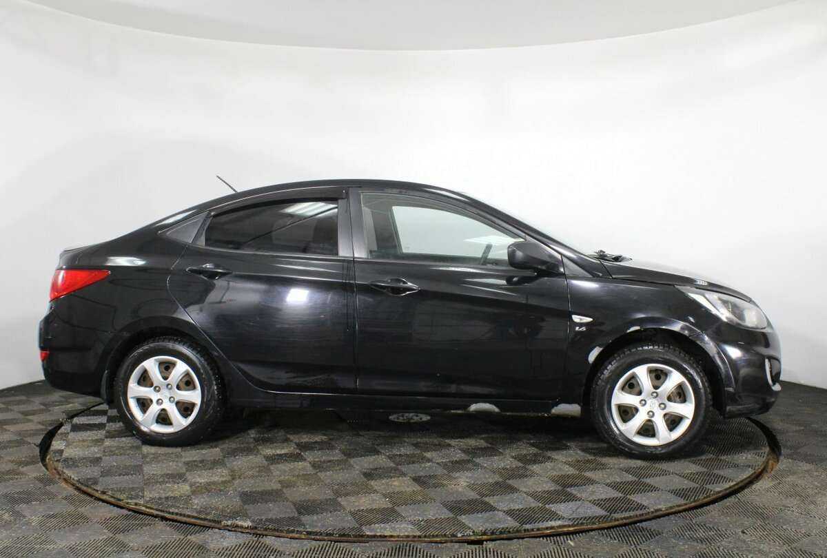 Hyundai Solaris с пробегом — 2013 год. Фото: #3