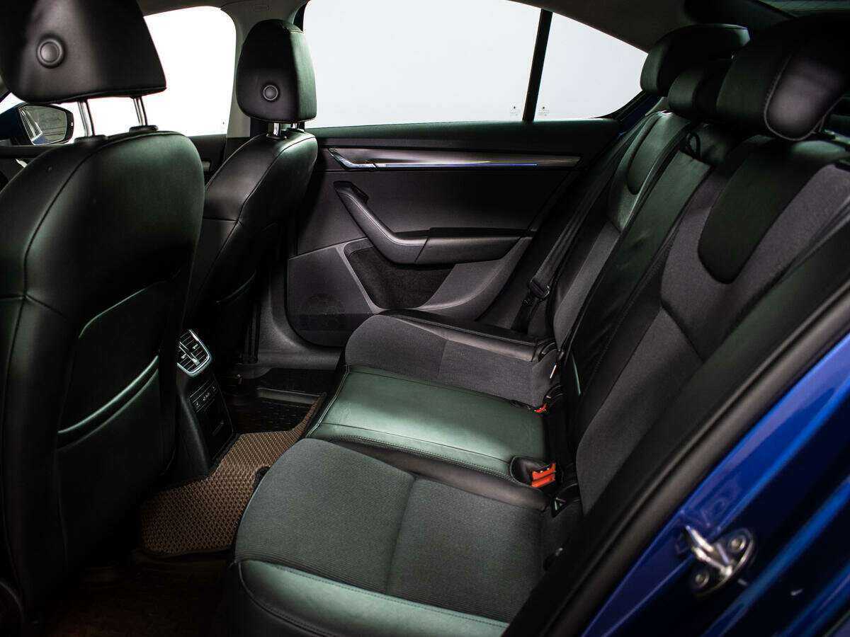 Skoda Octavia с пробегом — 2020 год. Фото: #9