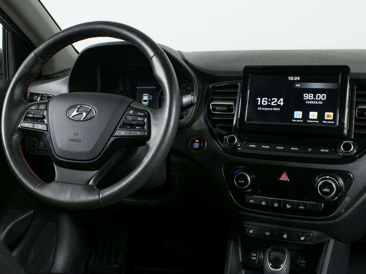 Hyundai Solaris с пробегом — 2021 год. Фото: #11