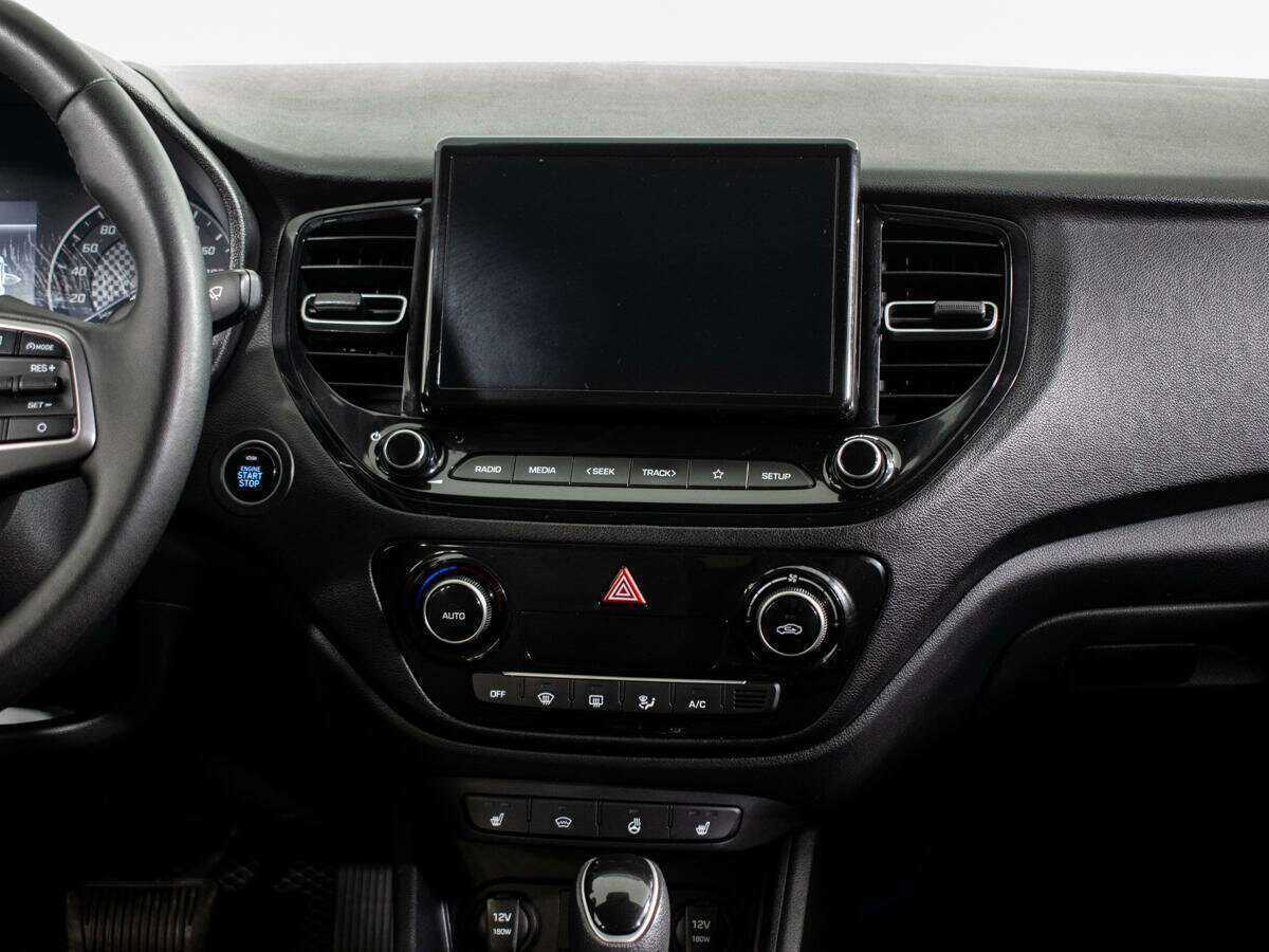 Hyundai Solaris с пробегом — 2020 год. Фото: #9