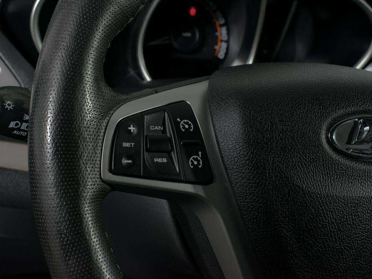 Lada (ВАЗ) Vesta с пробегом — 2020 год. Фото: #10