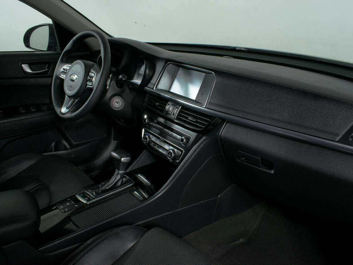 Kia Optima с пробегом — 2017 год. Фото: #9