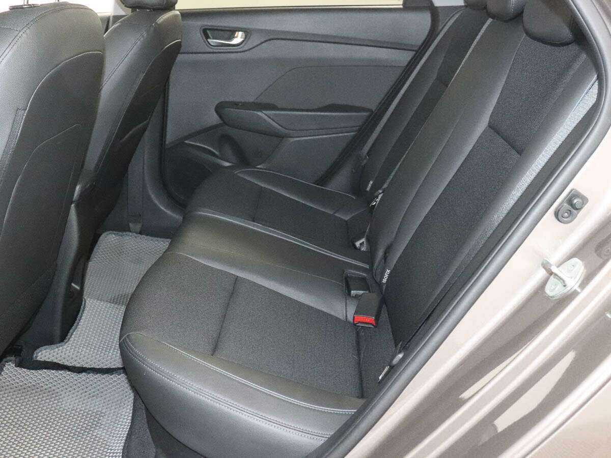 Hyundai Solaris с пробегом — 2022 год. Фото: #7