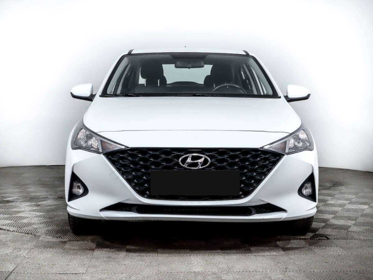 Hyundai Solaris с пробегом — 2020 год. Фото: #1