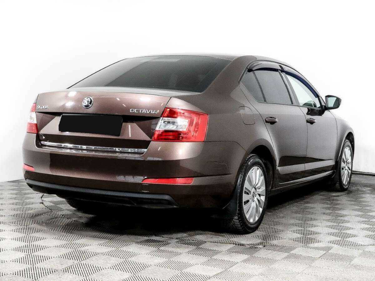 Skoda Octavia с пробегом — 2015 год. Фото: #3