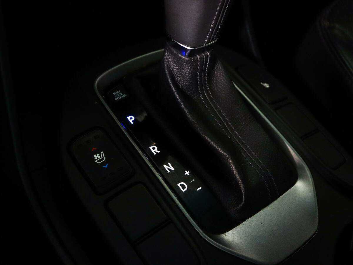 Hyundai Santa Fe с пробегом — 2013 год. Фото: #18