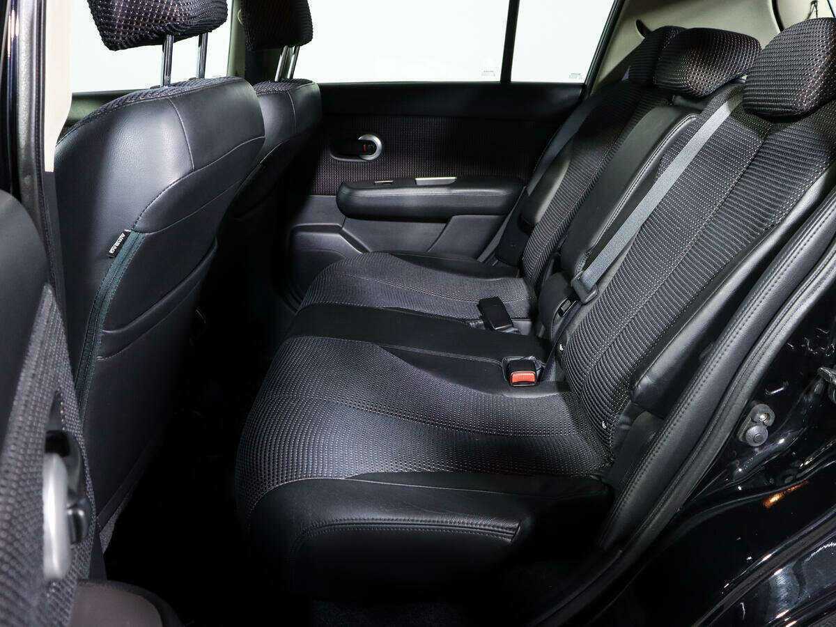 Nissan Tiida с пробегом — 2012 год. Фото: #9