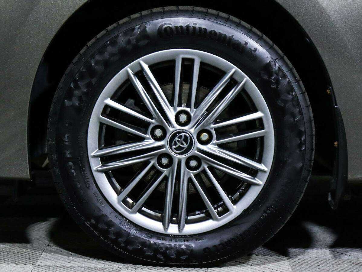 Toyota Corolla с пробегом — 2018 год. Фото: #14