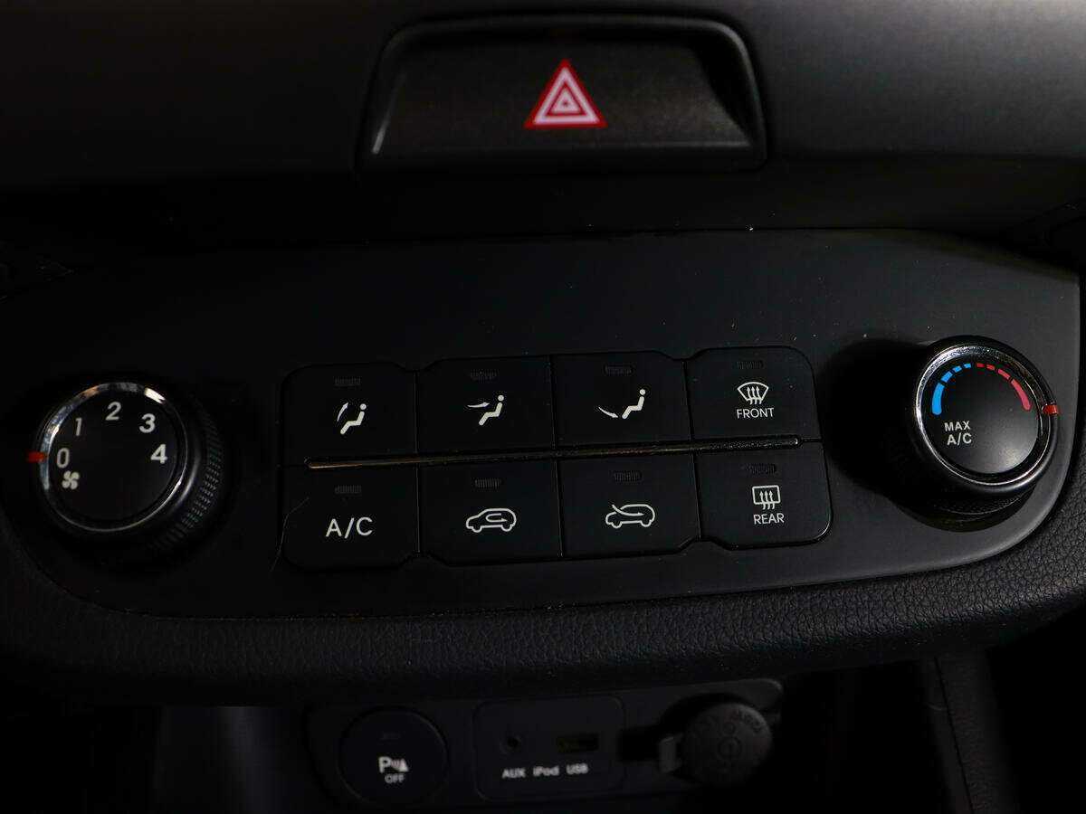 Kia Sportage с пробегом — 2013 год. Фото: #16