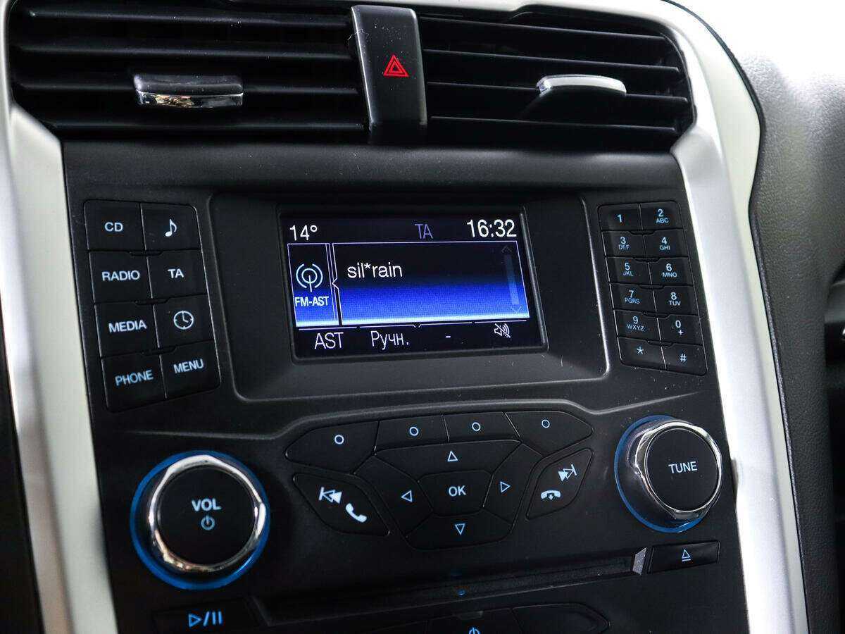 Ford Mondeo с пробегом — 2016 год. Фото: #12