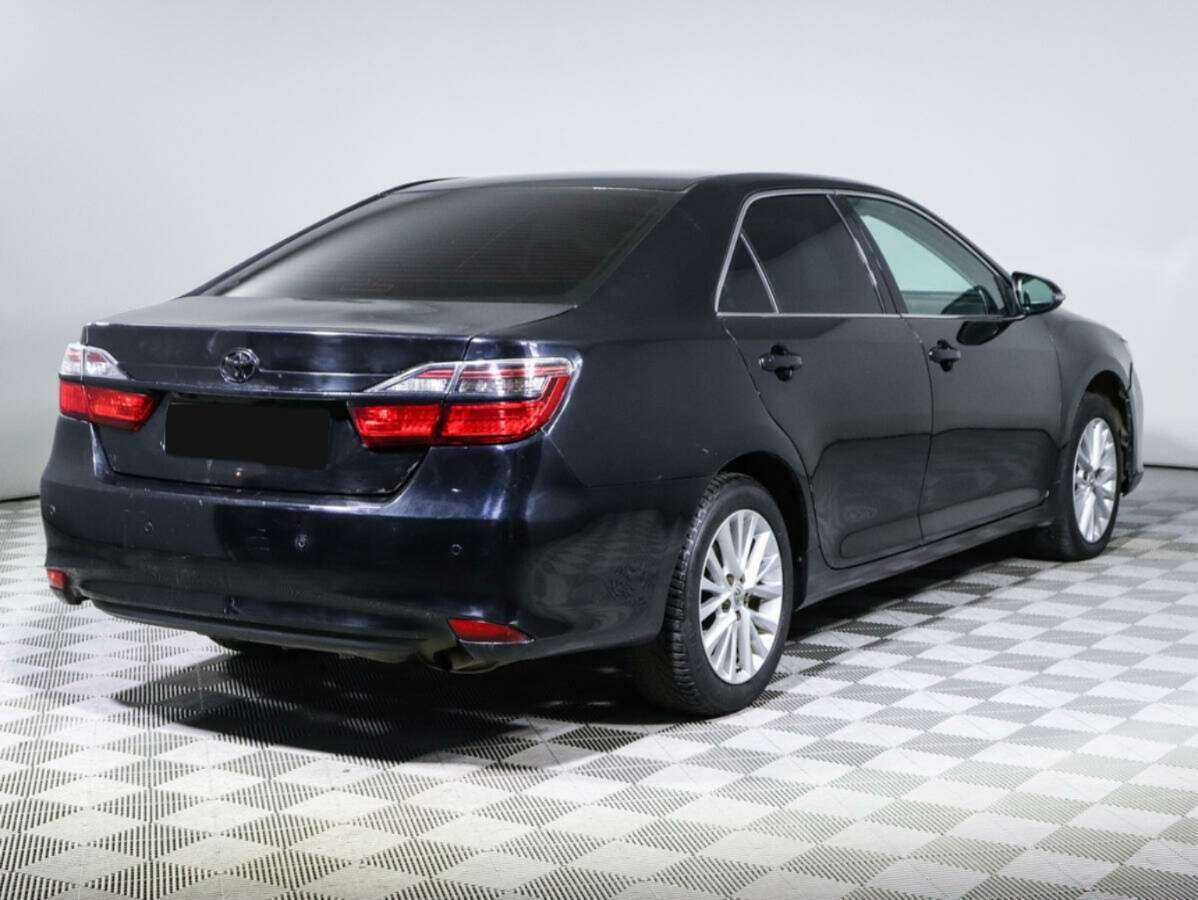 Toyota Camry с пробегом — 2016 год. Фото: #3
