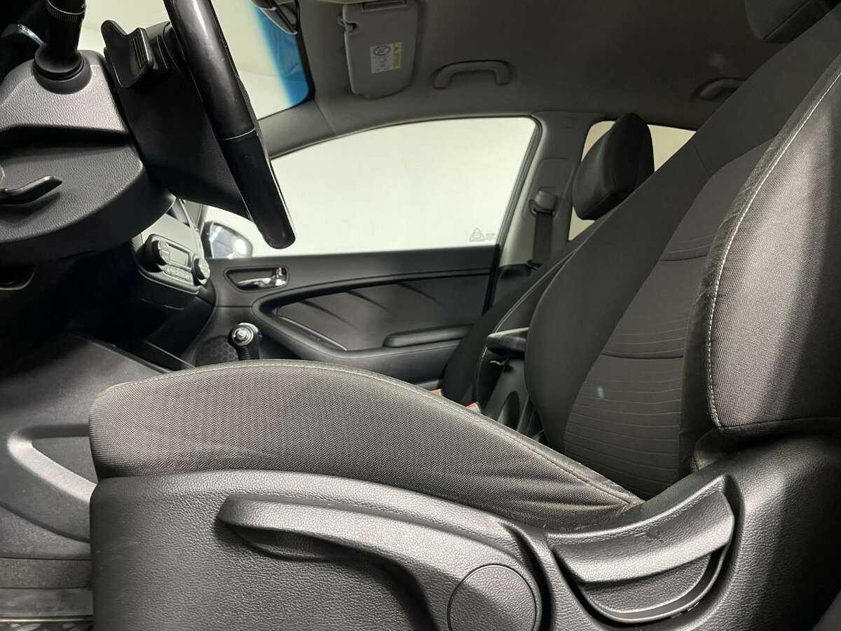 Kia Cerato с пробегом — 2017 год. Фото: #8