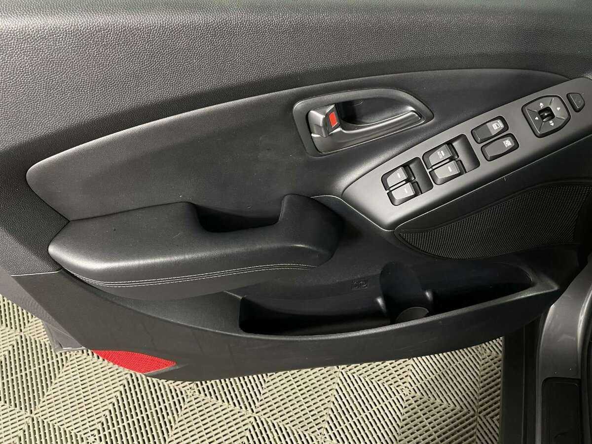 Hyundai ix35 с пробегом — 2015 год. Фото: #7