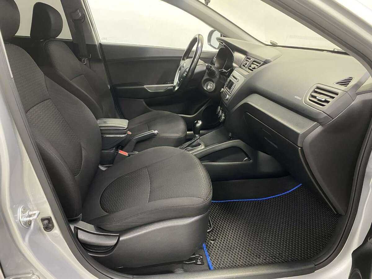 Kia Rio с пробегом — 2017 год. Фото: #12